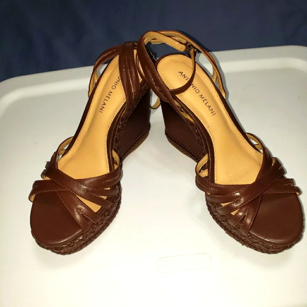 Women platform - Picture 1 of 1